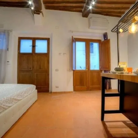 Apartment Casa Monterosso Centro Siena